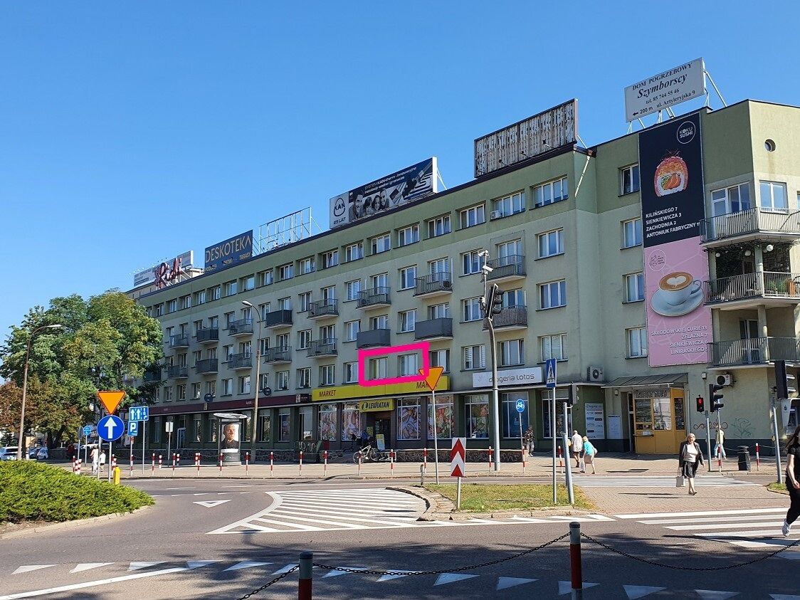 LIPOWA 34 DUŻA KAWALERKA W SAMYM CENTRUM* I piętro