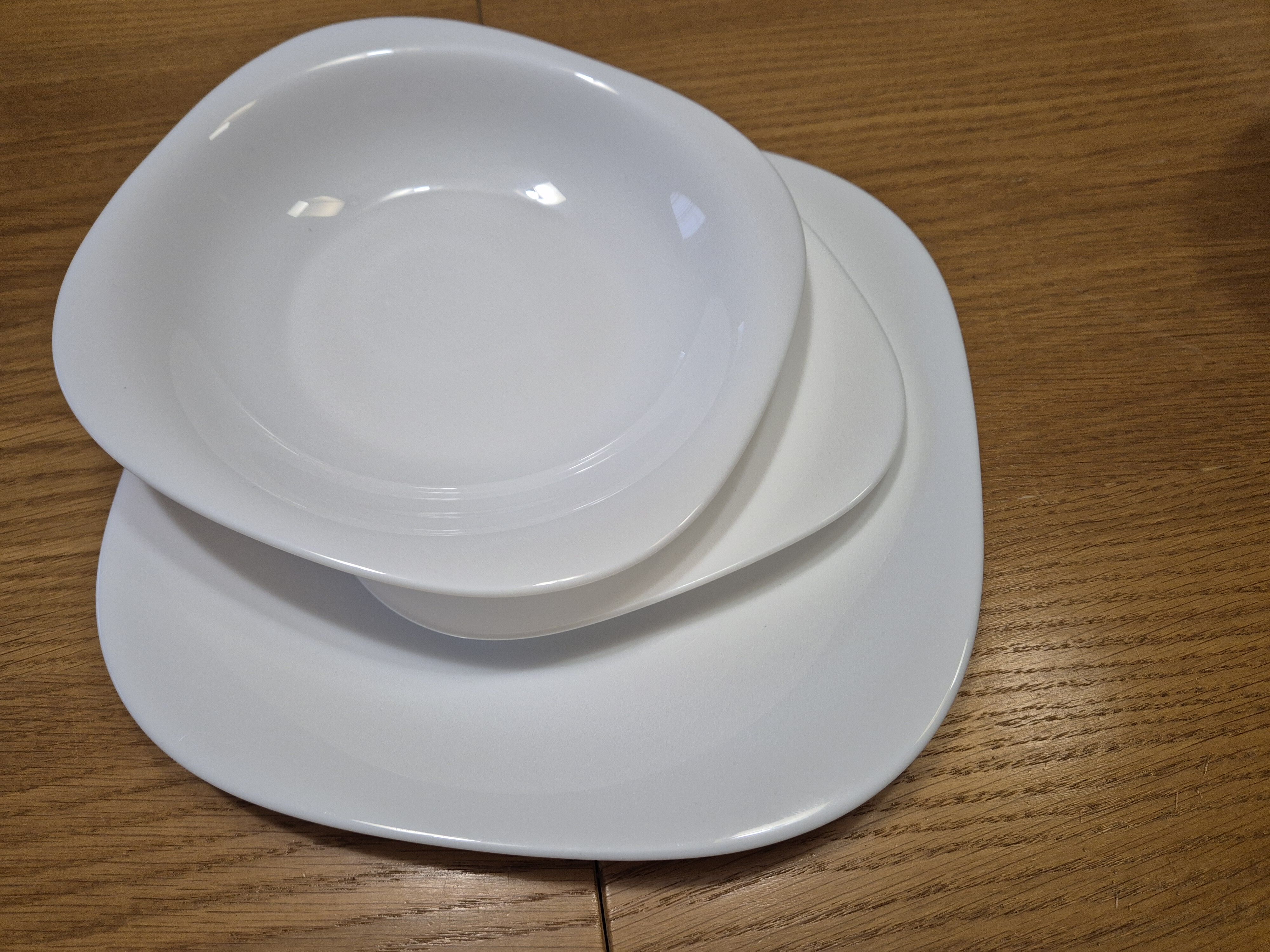 Sprzedam talerze Arcoroc