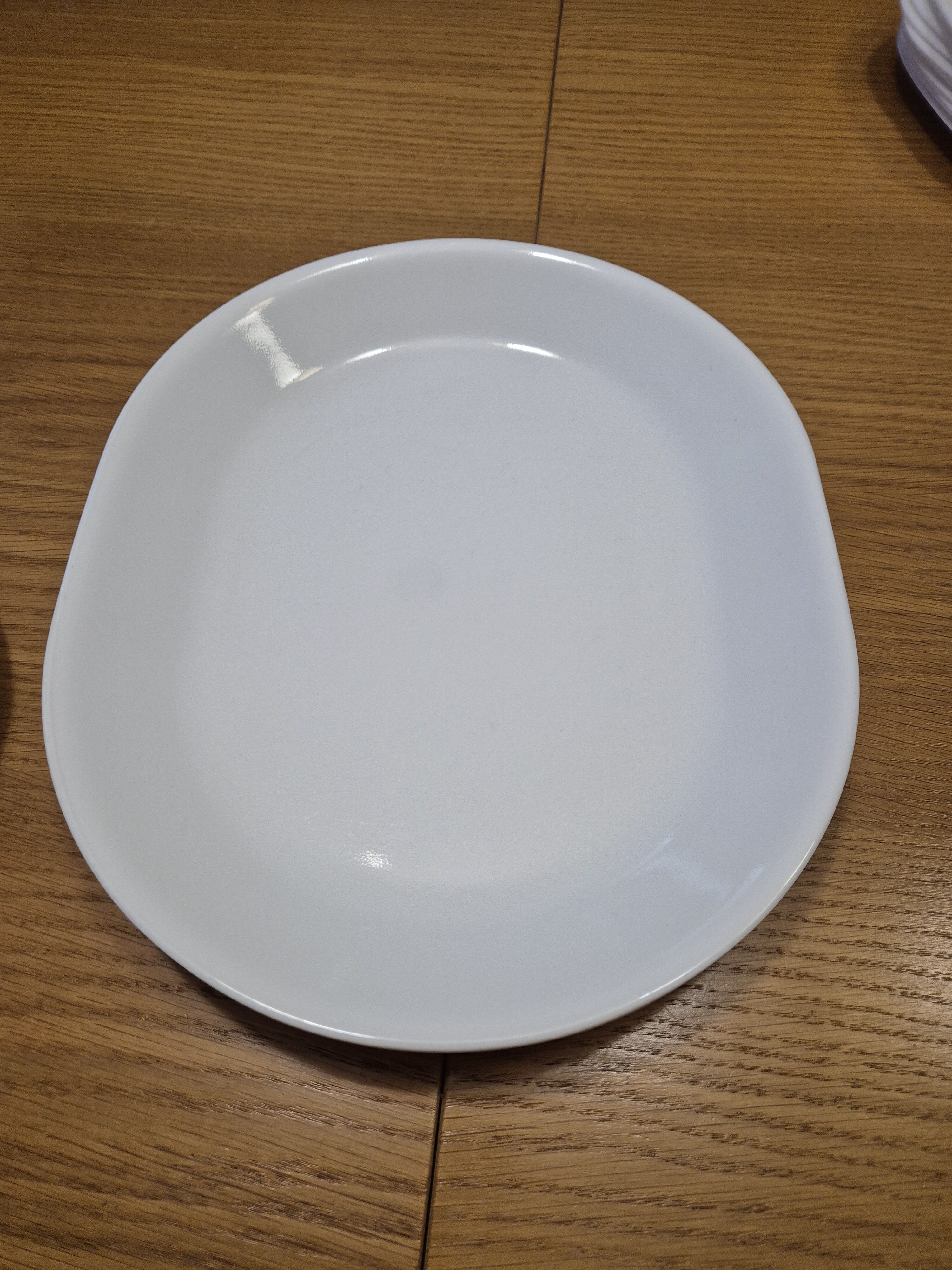 Sprzedam talerze Arcoroc