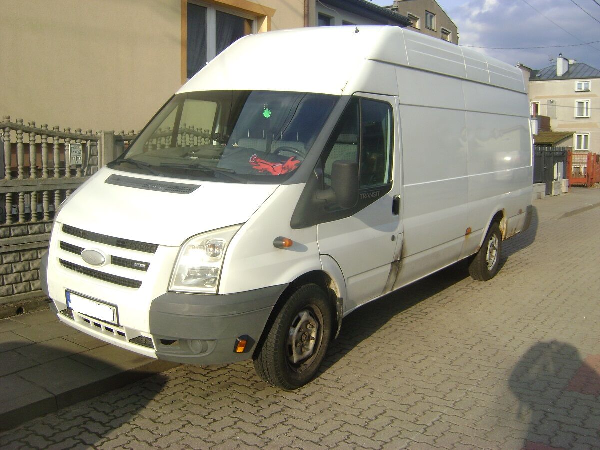 BAGAZOWKI-przeprowadzki-przewoz Mebli-AGD-rzeczy