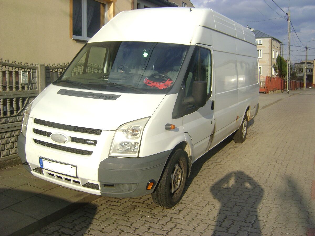 BAGAZOWKI-przeprowadzki-przewoz Mebli-AGD-rzeczy