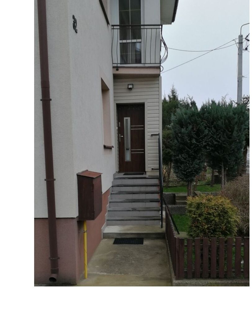 mieszkanie typu samodzielna kawalerka w willi