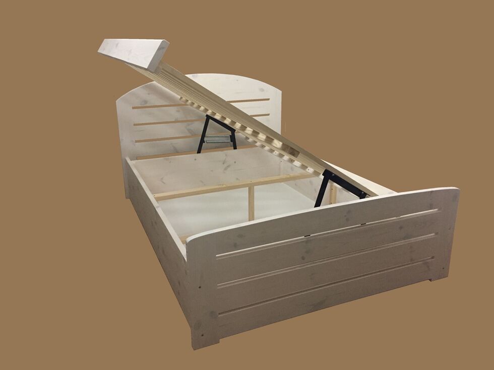 Łóżka sosnowe z stelażem