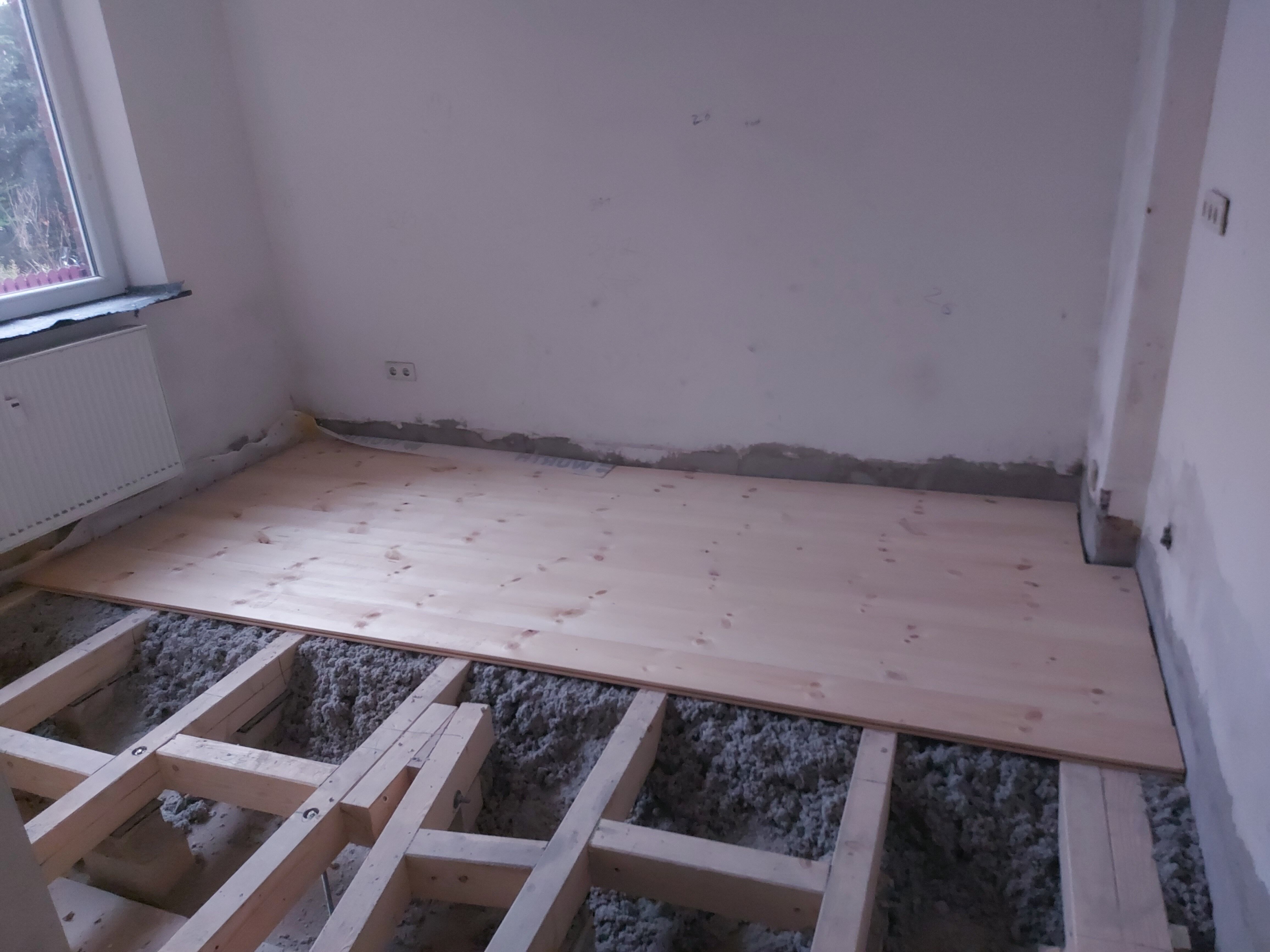 Doświadczony budowlaniec wykona pilne zlecenia budowlane.