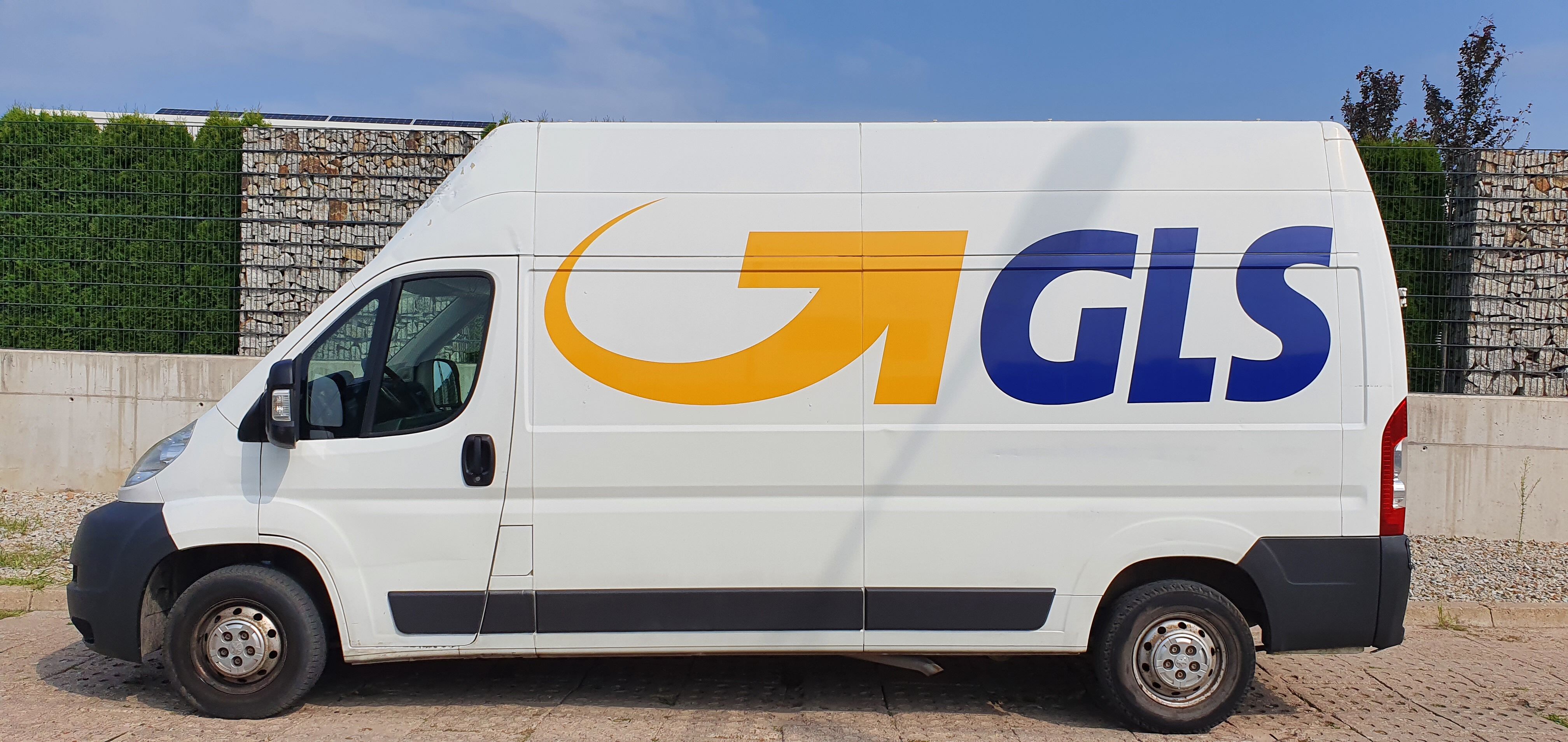 Zatrudnię kierowcę-kurier kat. B do przesyłek 