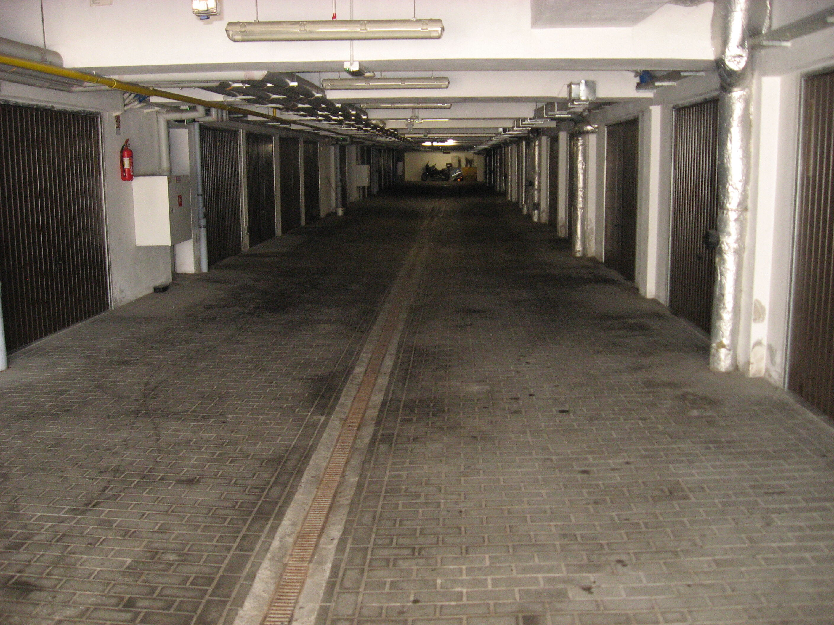 Wynajme garaz podziemny