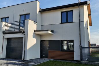 sprzedam dom bliżniak Nowodworce