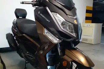 Sprzedam -MOTOCYKL-125 DUZY SKUTER-ROK-2023-9299zl