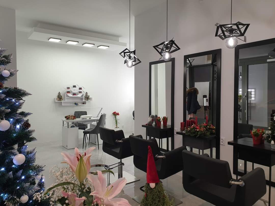 SALON FRYZJERSKO-KOSMETYCZNY poszukuje PARTNERA/PARTNERKI