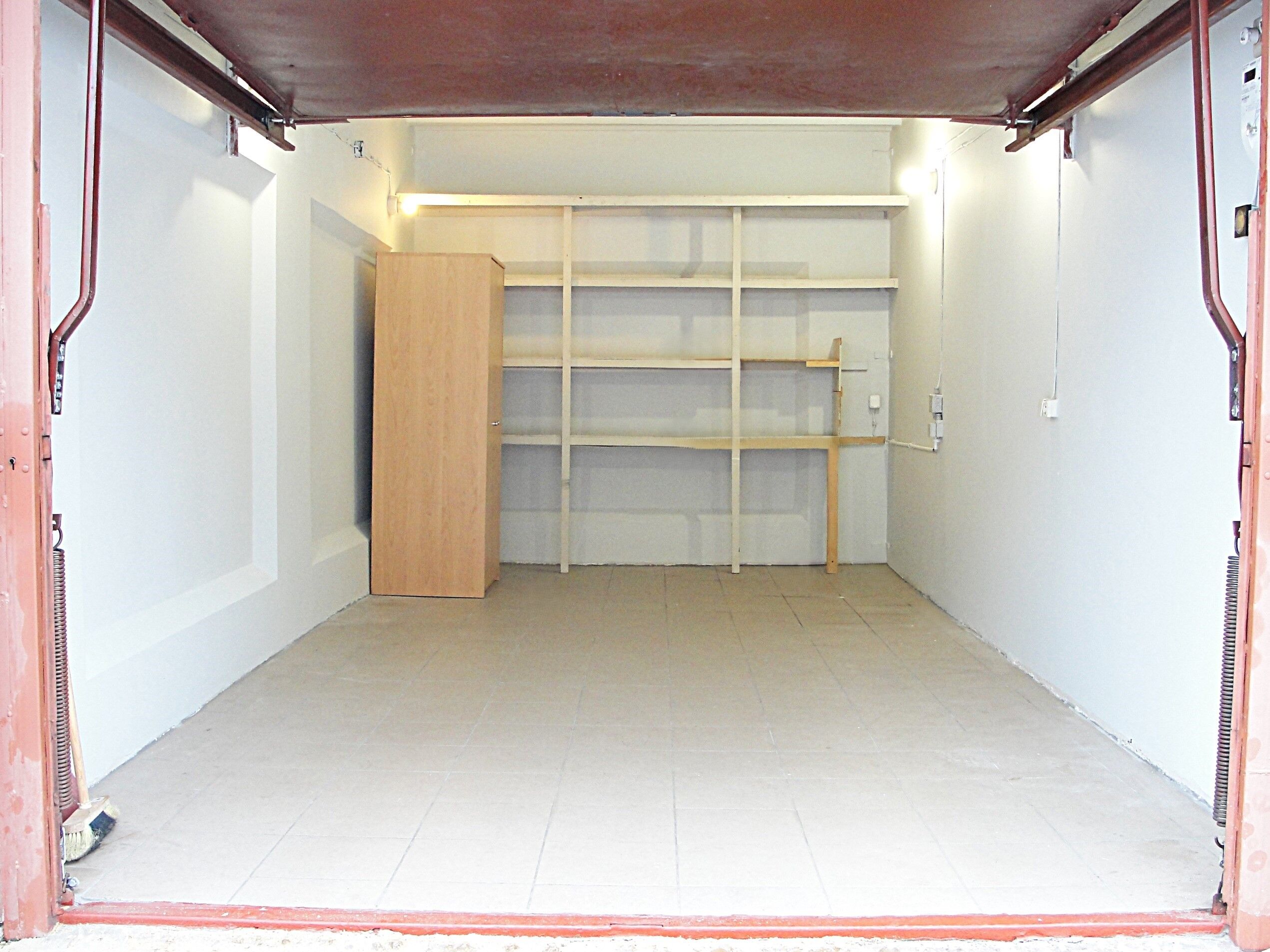 Sprzedam garaż murowany