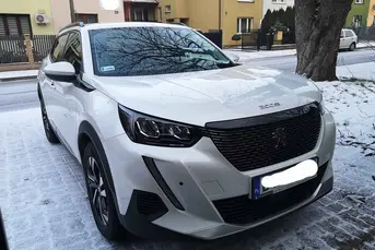 Peugeot 2008 rocznik 2021 benzyna automat