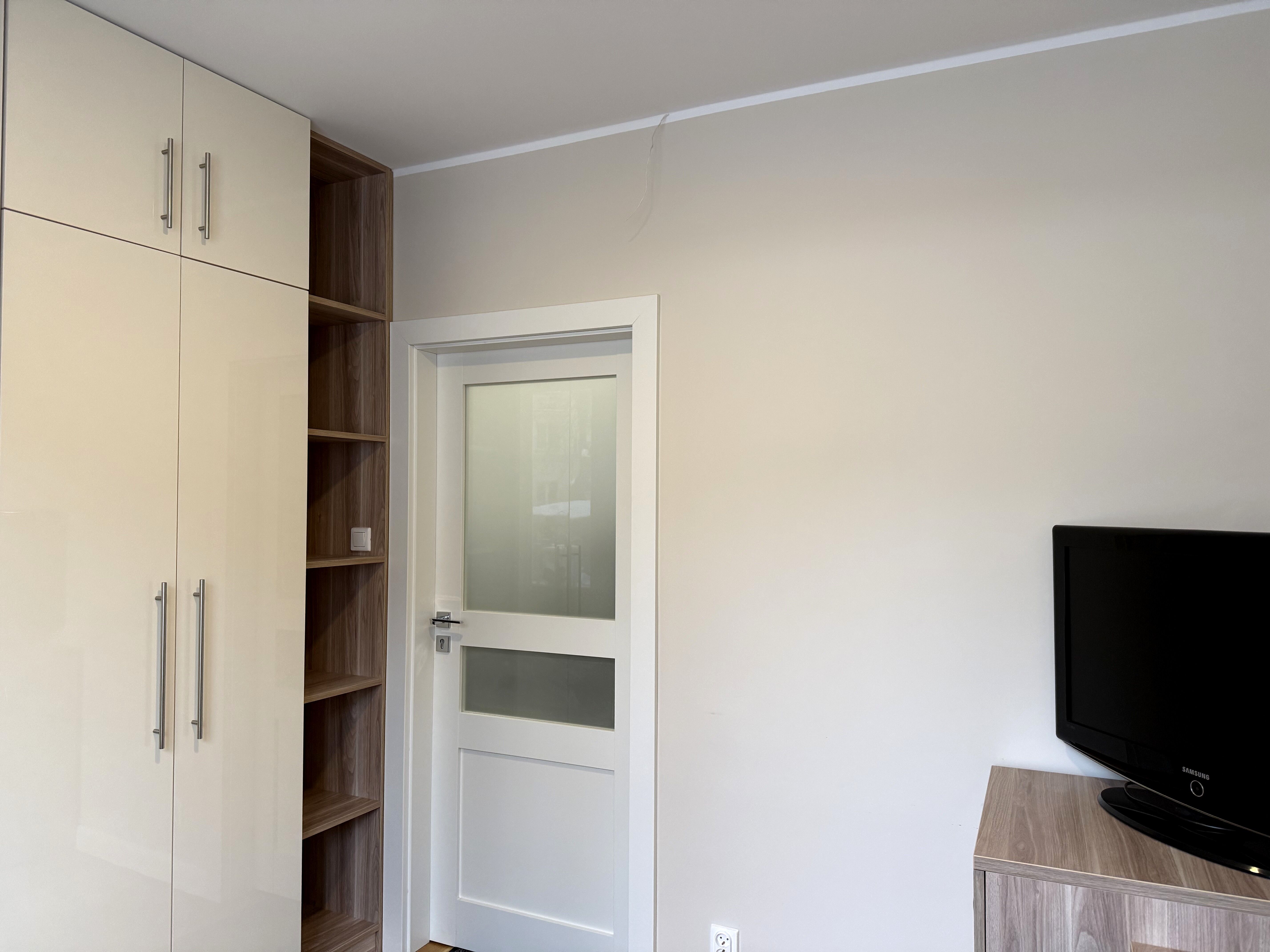 ** Lokal Mieszkalny wynajmę na Biuro **