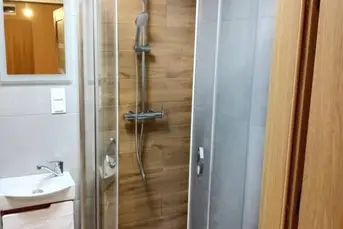 USŁUGI REMONTOWO-WYKOŃCZENIOWE, ZŁOTA RĄCZKA