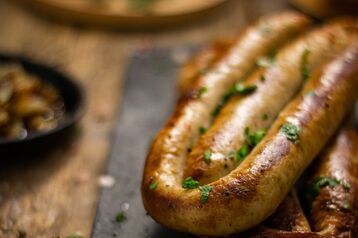 Zatrudnimy osobę na stanowisko kierowca-dostawca oraz osobę na pomoc kuchenną
