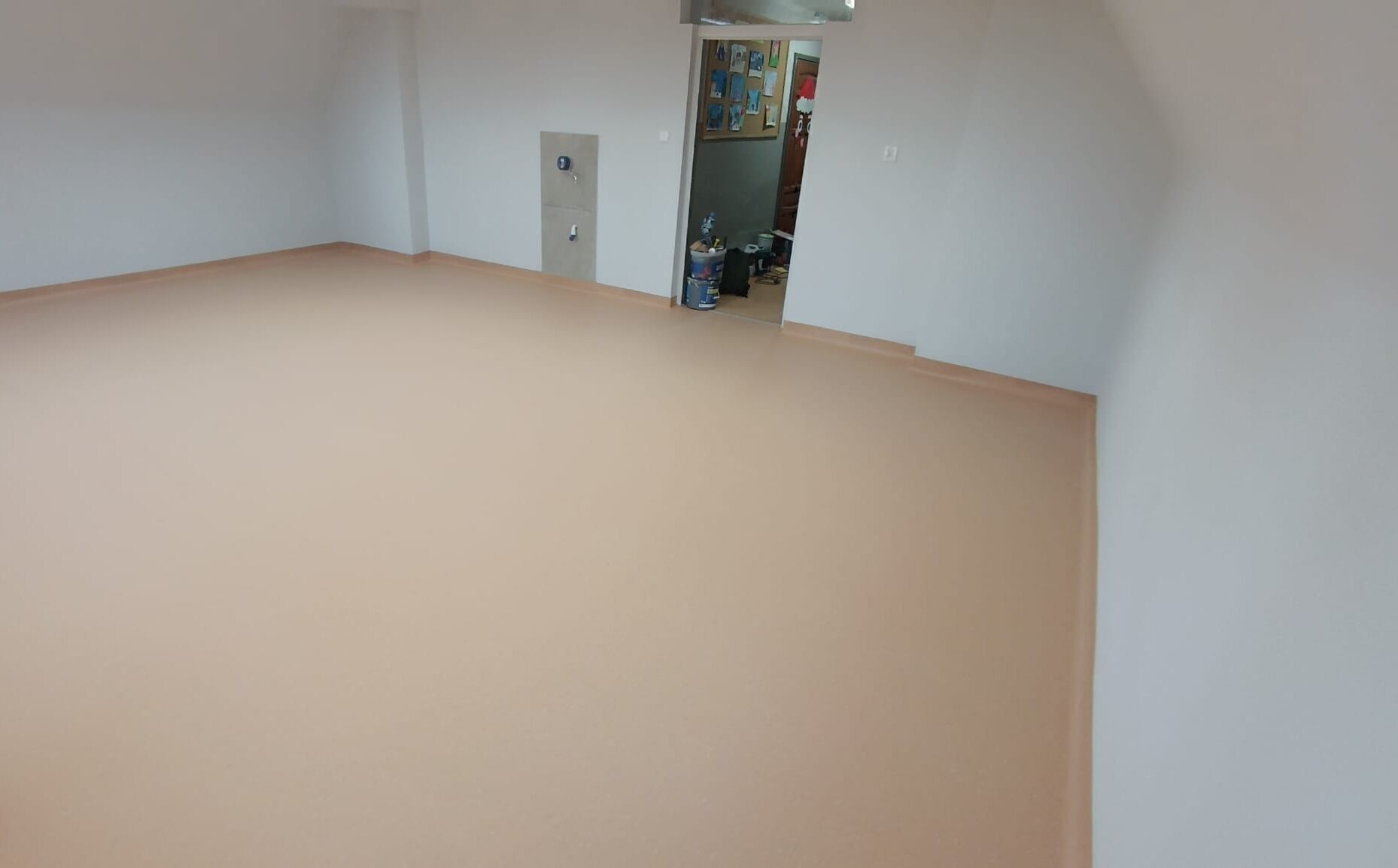 Sprzedaż i montaż podłóg – kompleksowa obsługa | Białystok