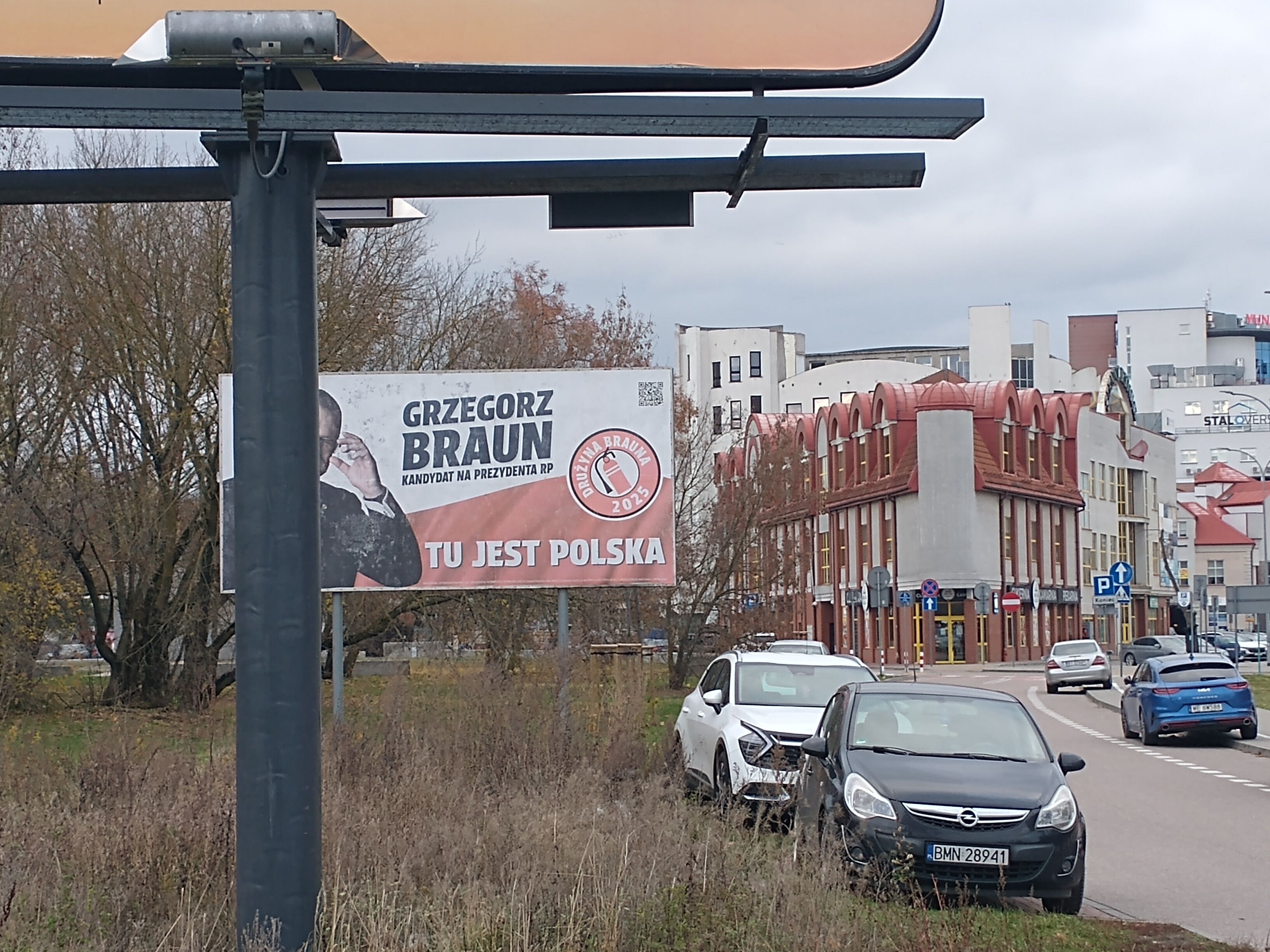 Centrum; oferuję do wydzierżawienia dwie działki.