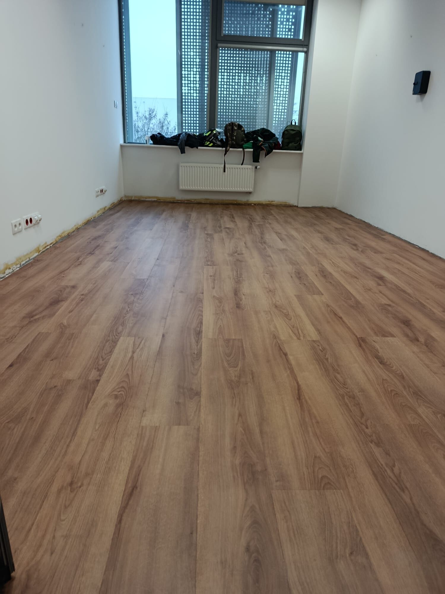 Kompleksowe Usługi Podłogowe – Panele, Wykładziny, Lamele, Montaż