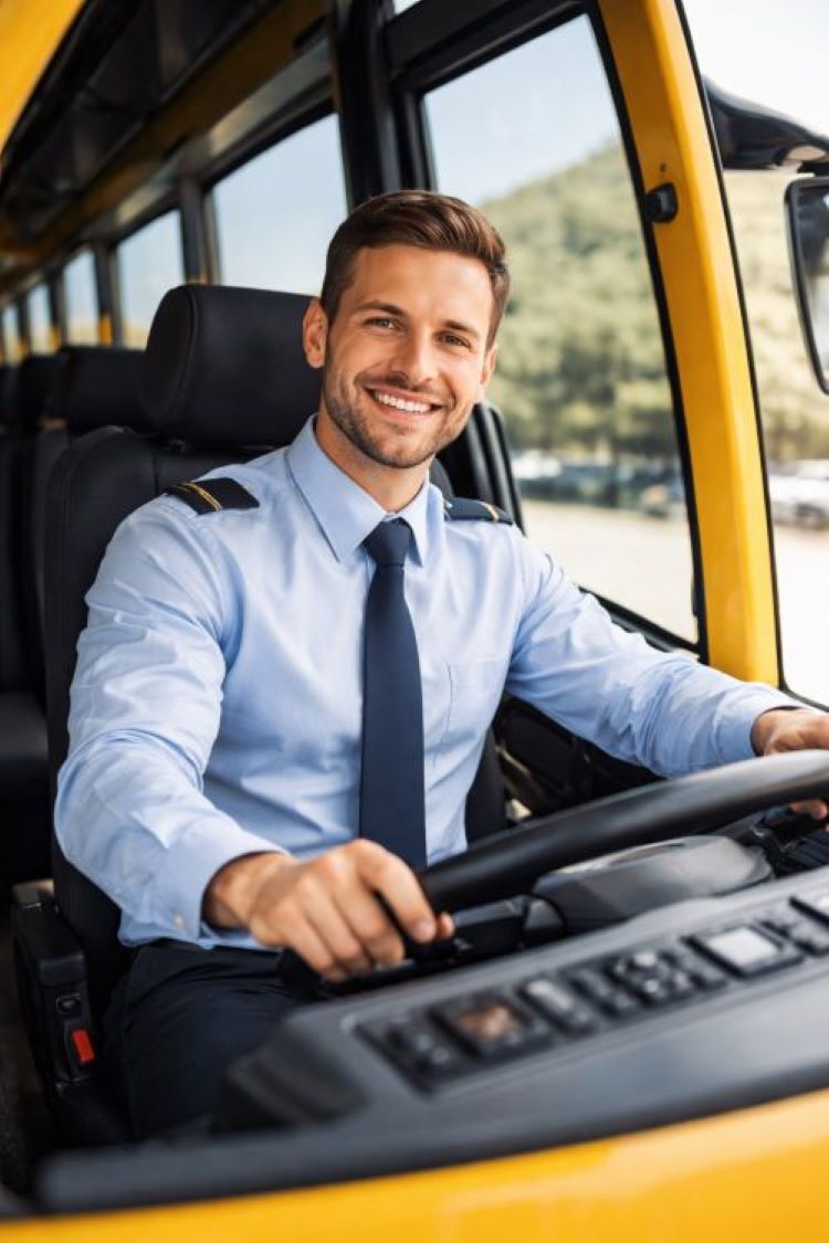 Zatrudnię kierowców kat. D, autobus.