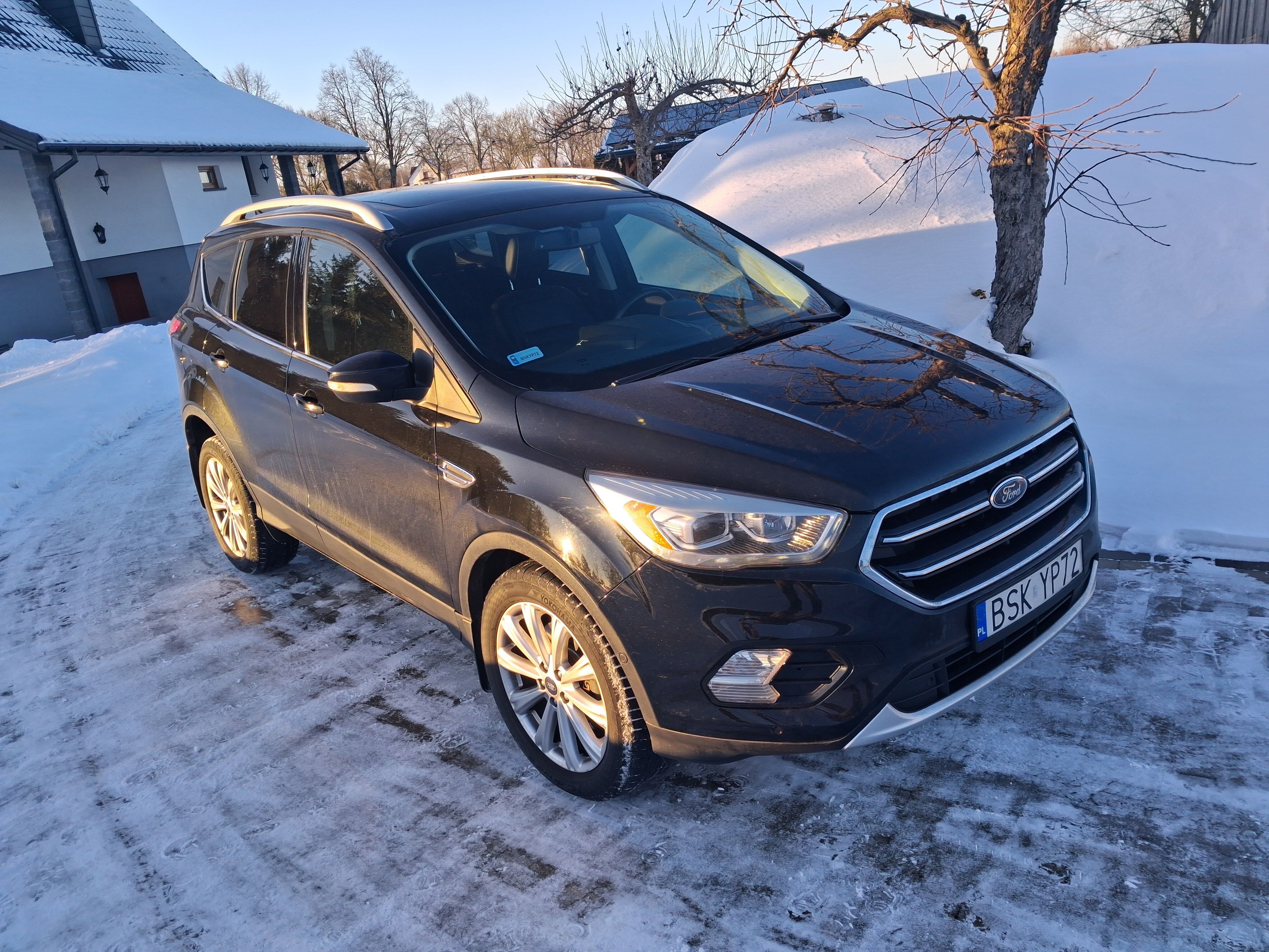 Ford Escape 2.0 EcoBoost 4x4 242 KM Titanium