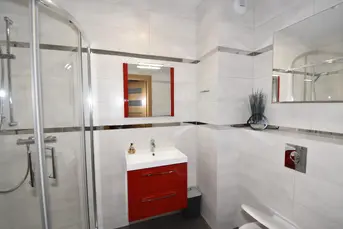 Apartament 2 pokoje, 42m2 z miejscem post. Centrum