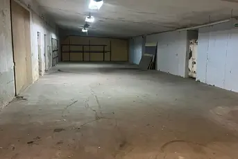 Magazyn  Hala do wynajęcia  180 m2