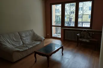 Lokal użytkowy 50m2, 3 pokoje na parterze. CENTRUM