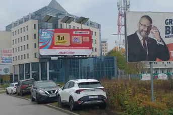 Centrum; oferuję do wydzierżawienia dwie działki.