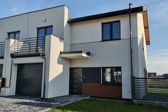 sprzedam dom bliżniak Nowodworce