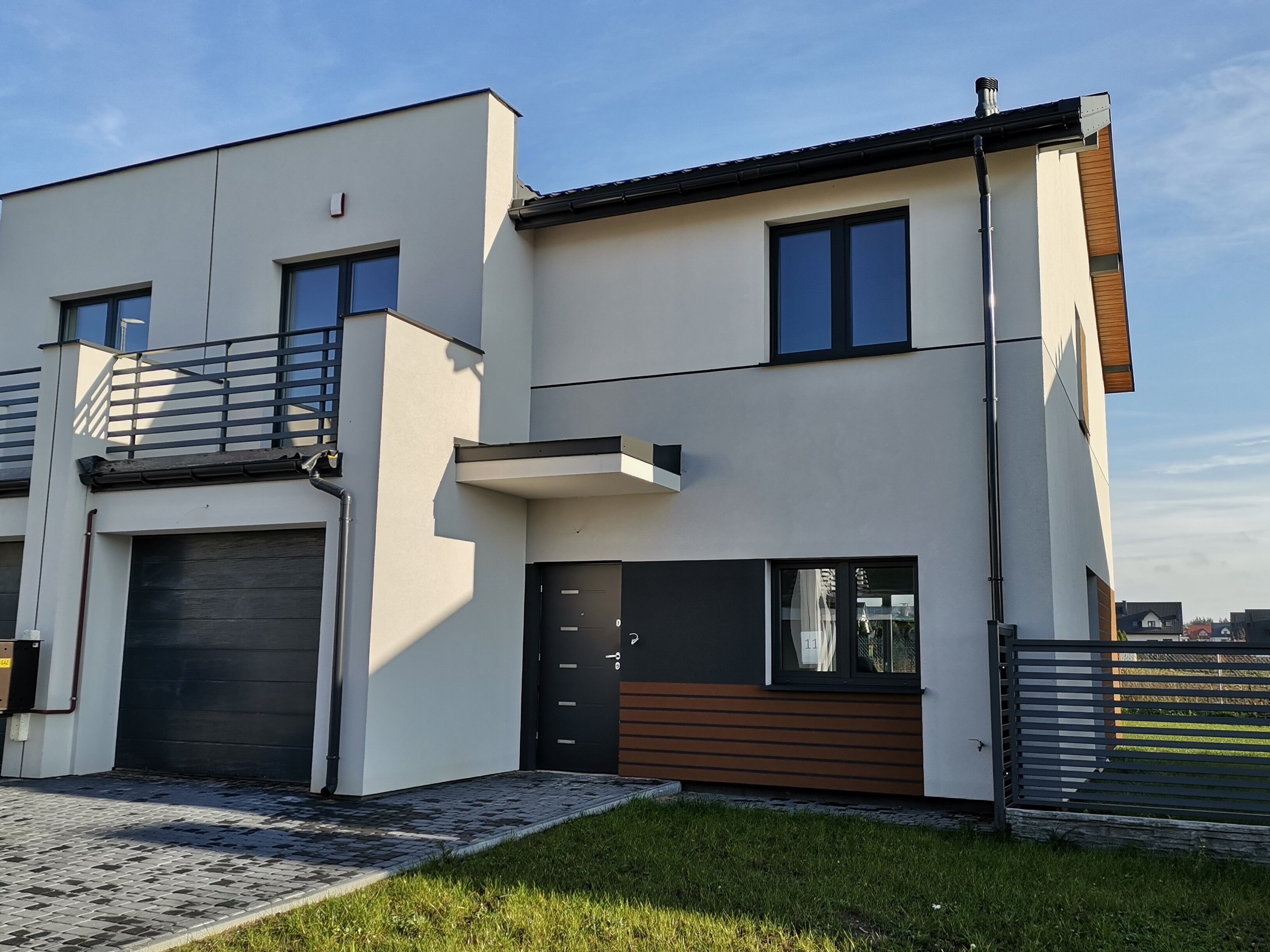 sprzedam dom bliżniak Nowodworce