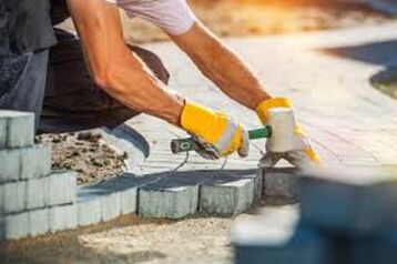 Zatrudnie doświadczonych brukarzy i kompletne brygady