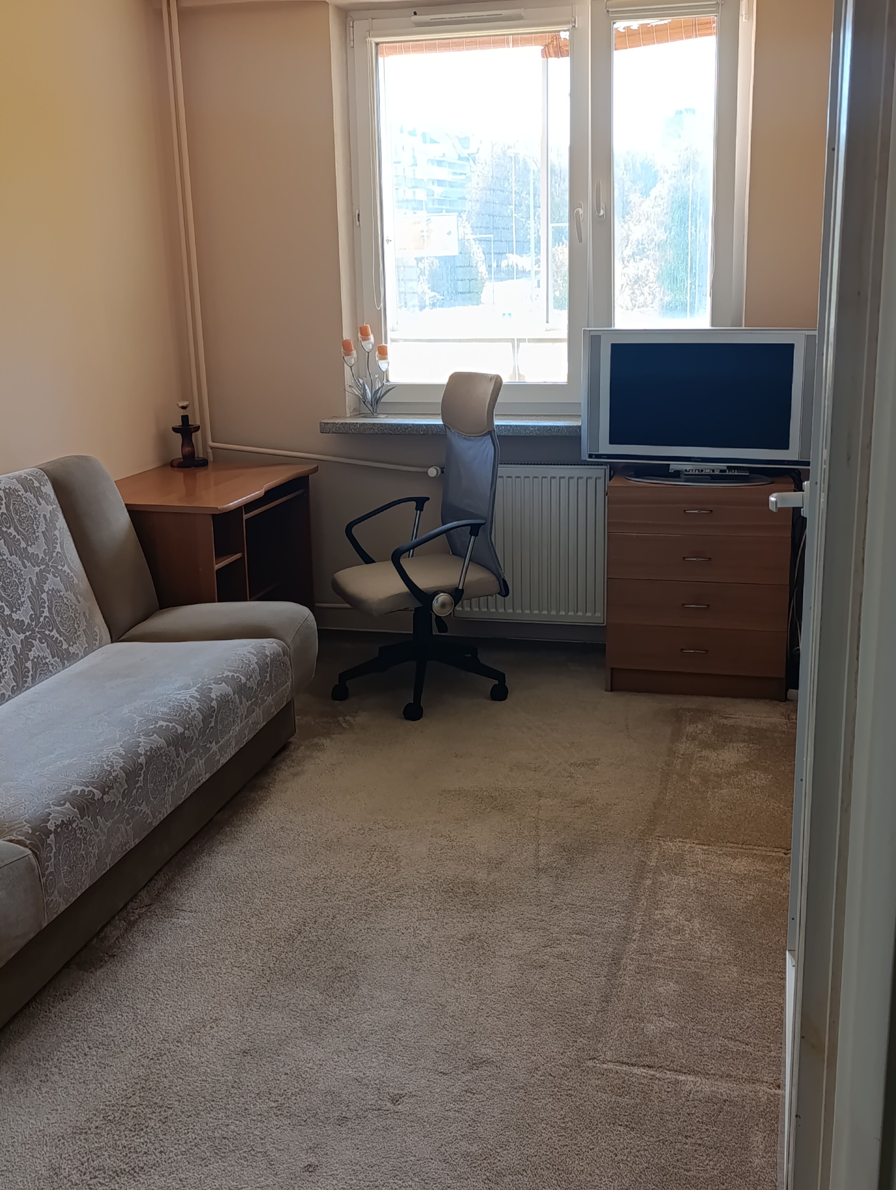 Pokój dziewczynie/Pani na Wysokim Stoczku