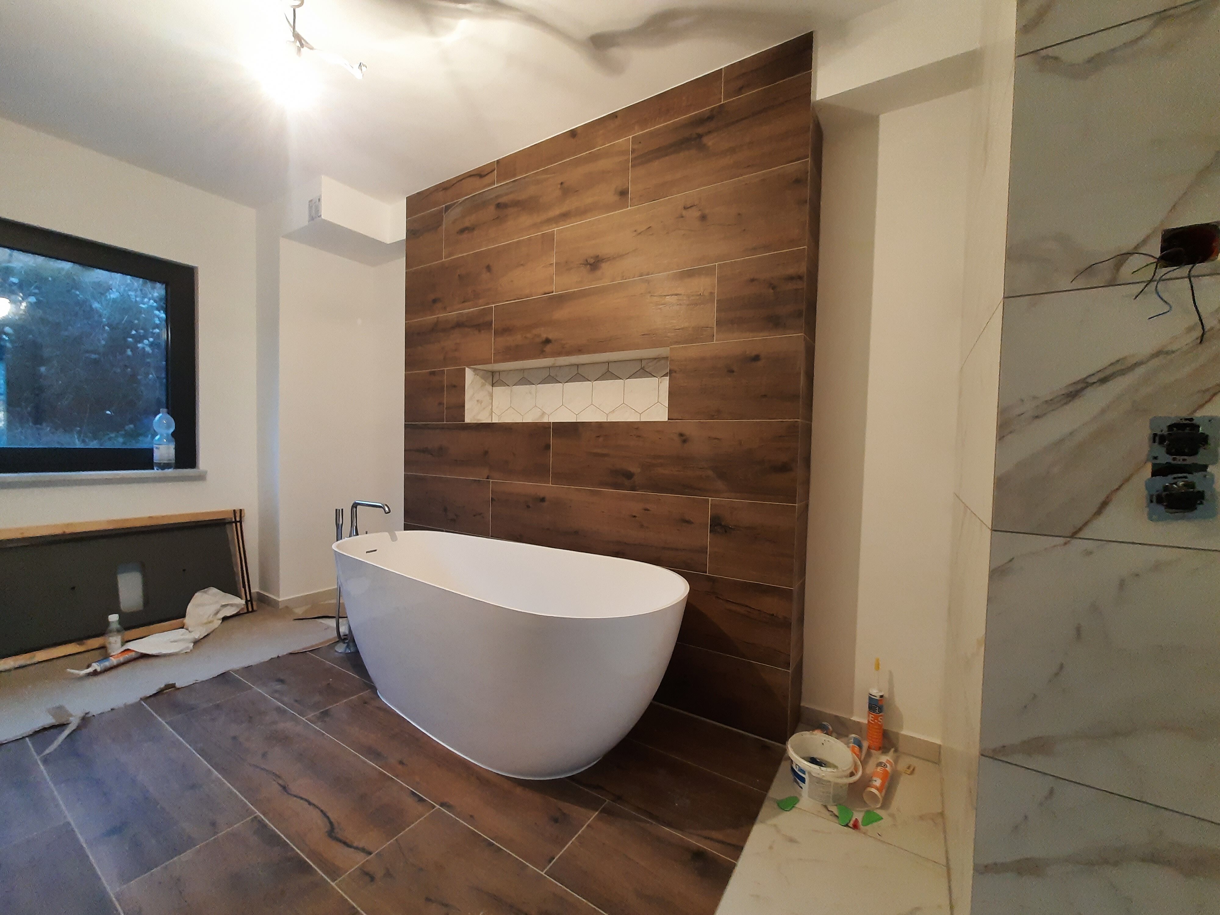 REMONTY I WYKOŃCZENIA WNĘTRZ 793-793-607 