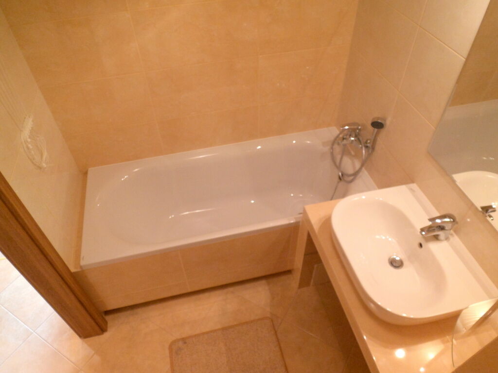 POKÓJ zamykany na klucz ANTONIUK