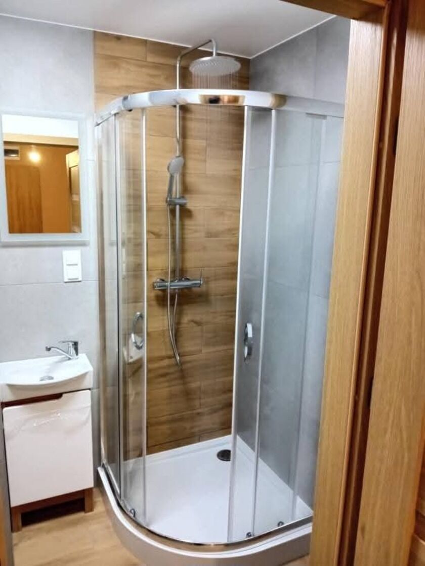 USŁUGI REMONTOWO-WYKOŃCZENIOWE, ZŁOTA RĄCZKA