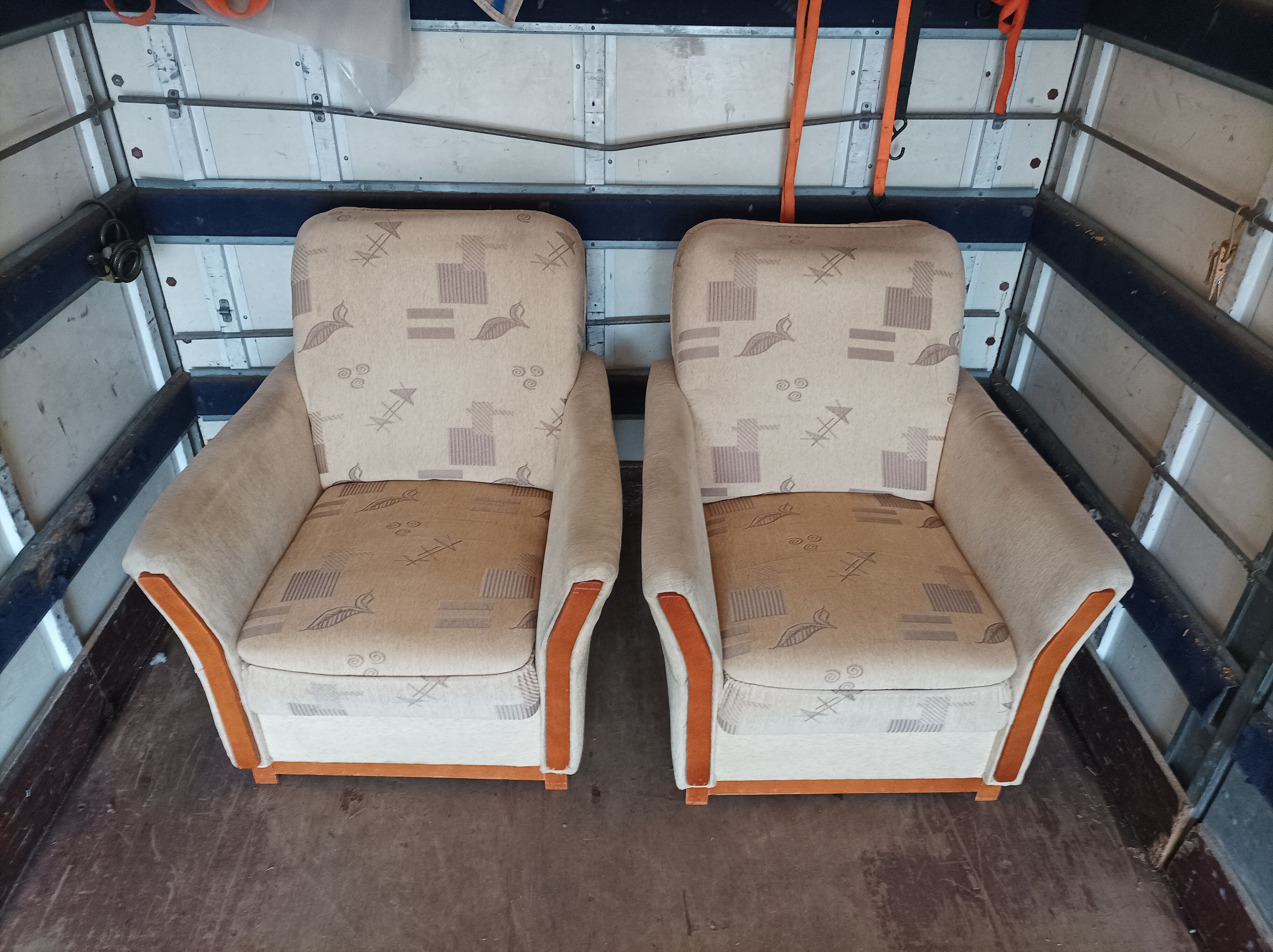 sprzedam -dwa fotele uzywane -200zl + dowoz gratis