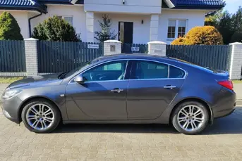 Sprzedam Opel Insignia 2.0 DTI 160 KM 2010 r.