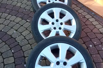 Sprzedam cztery alufelgi 17