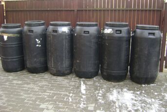 Sprzedam-BECZKI PLASTIKOWE NA WODE NA BUDOWE 