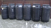Sprzedam-beczki plastikowe do-ogrodu na deszczowke