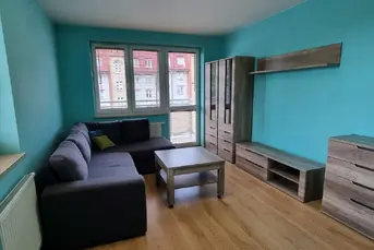 ul. Ślusarska, 3 pokoje, II piętro, 61m2