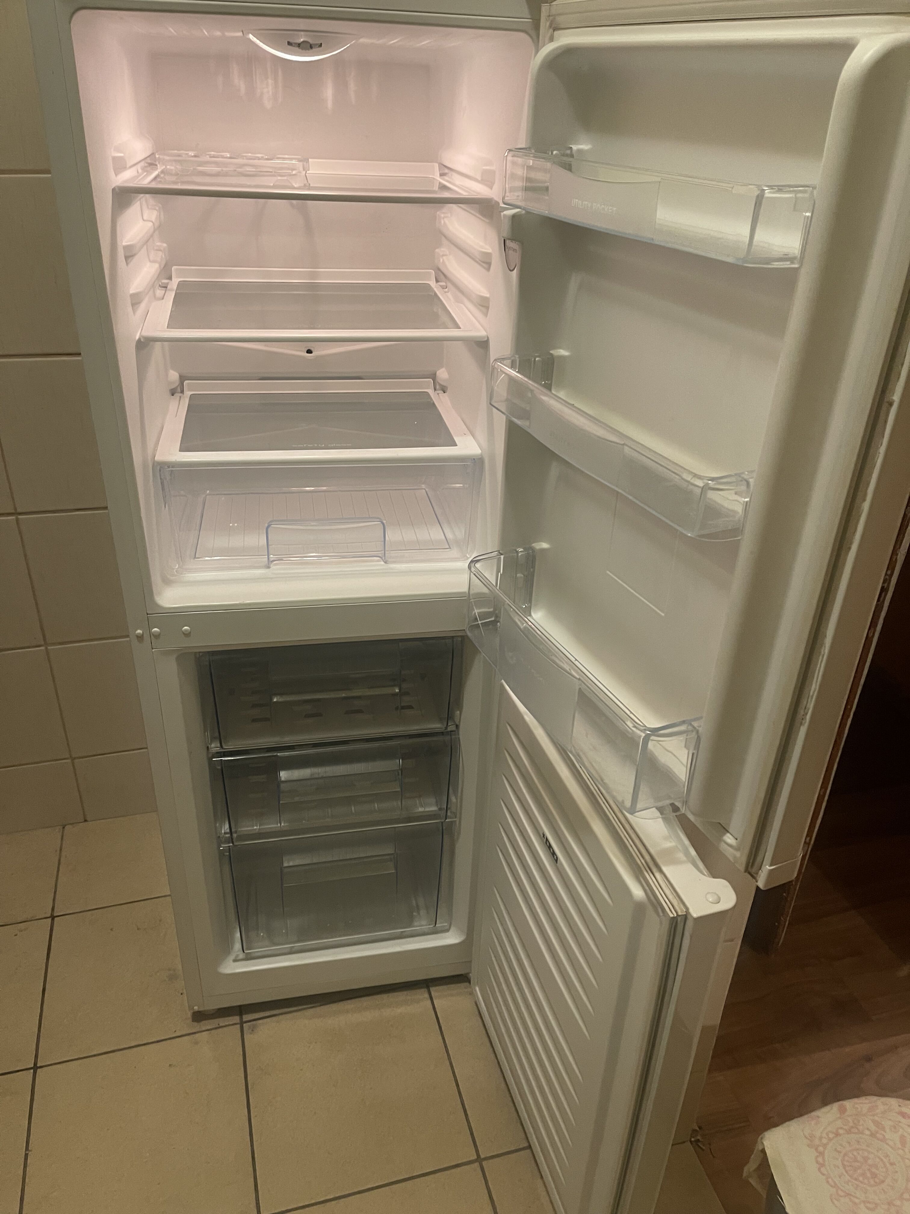 Lodówko-zamrażarka Amica