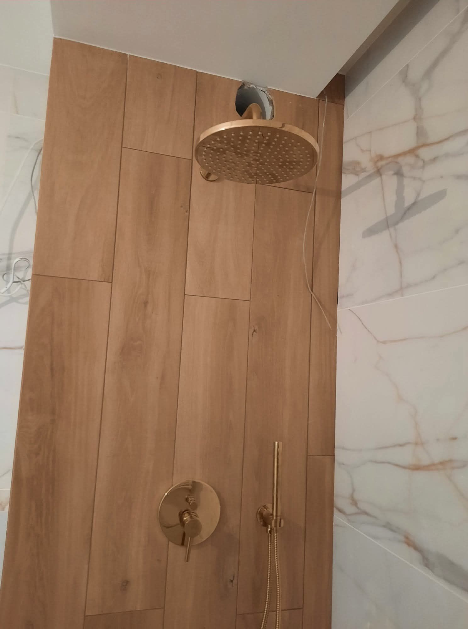 Kompleksowe Wykończenia Wnętrz