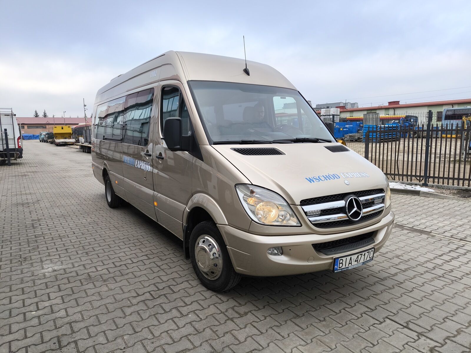 Zatrudnimy osobę do napraw mechanicznych pojazdów