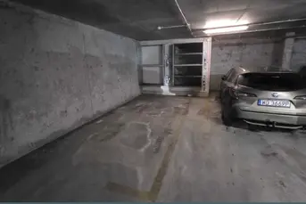 Wynajmę miejsce postojowe Kręta 2