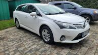 toyota Avensis Kombi 2013 rok