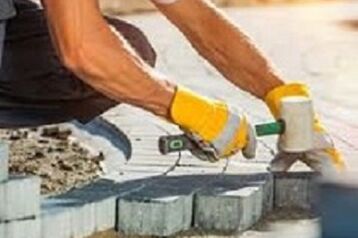 Zatrudnię brukarzy i kompletne brygady brukarskie