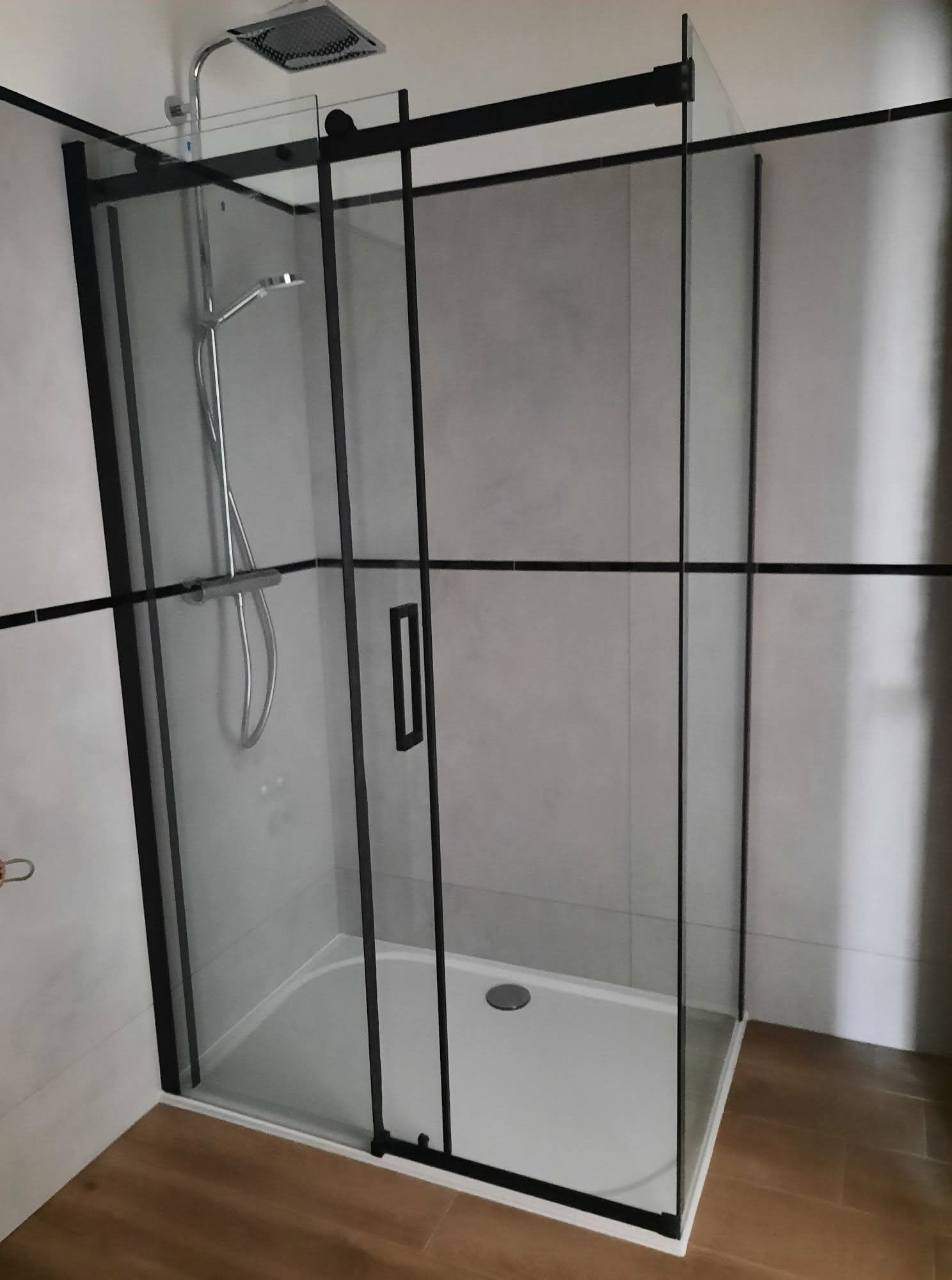 KOMLEKSOWE WYKOŃCZENIA WNĘTRZ