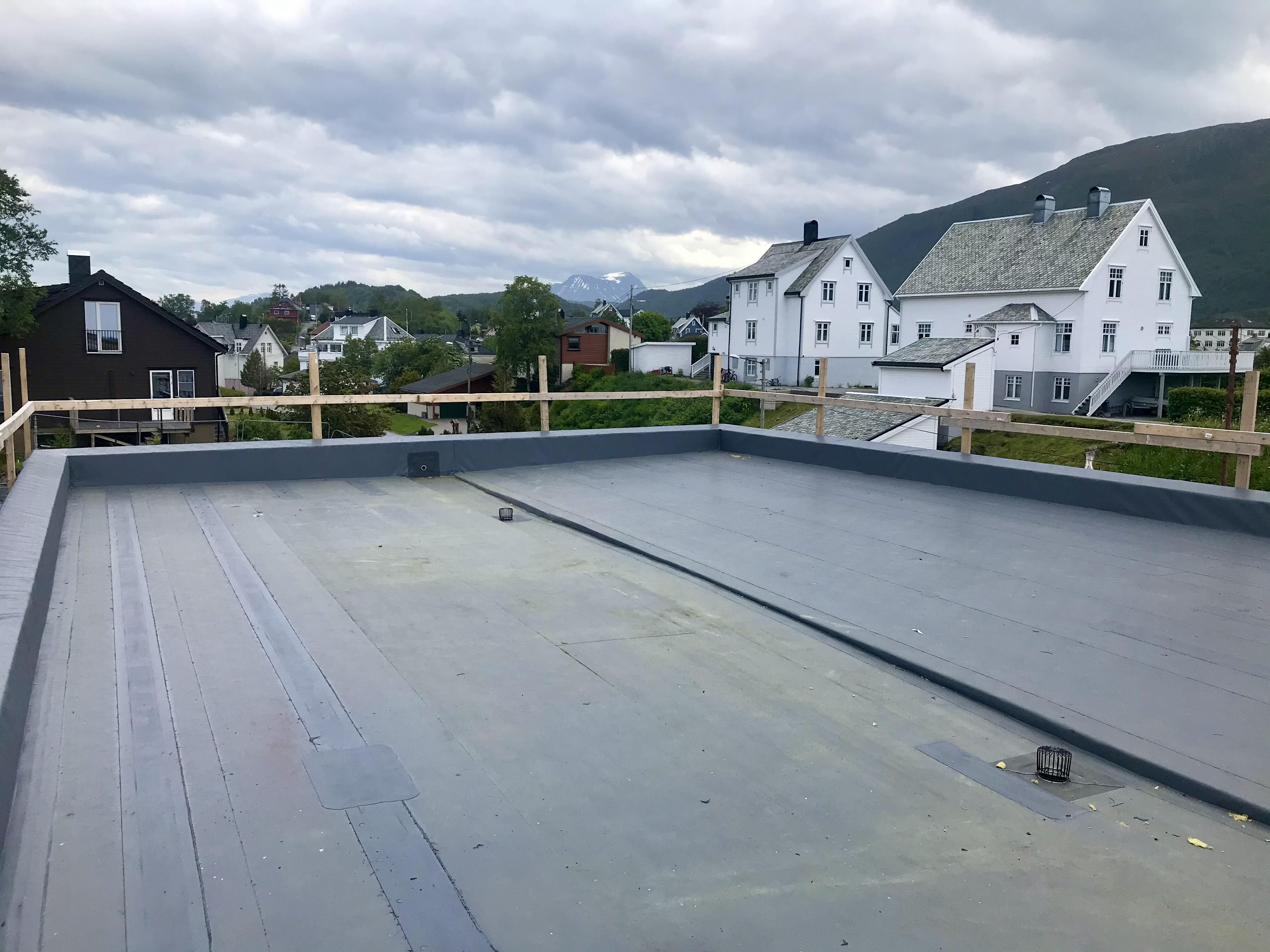 Dachy płaskie | Tarasy | Hydroizolacje