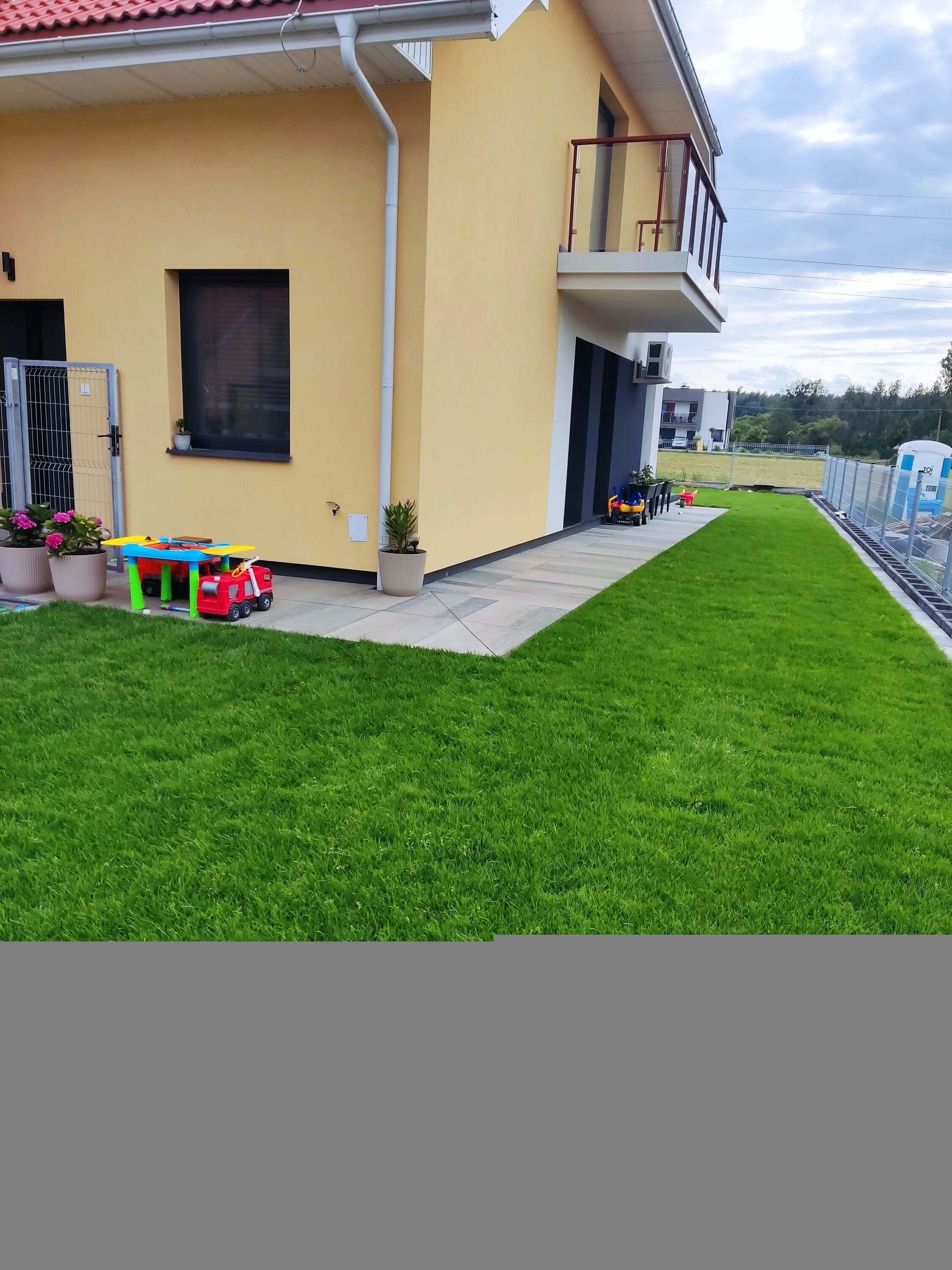 Pomocnik do prac brukarsko ogrodniczych