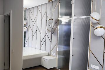 PRACOWNIK HALI- POMOCNIK SZKLARZA